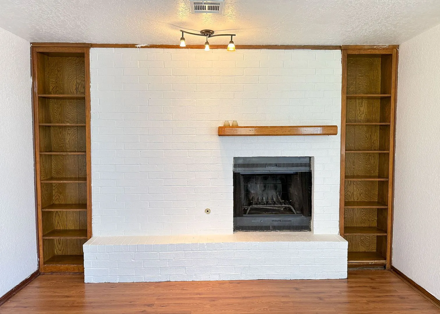 Duplex in Central Edmond!! — Photo 4