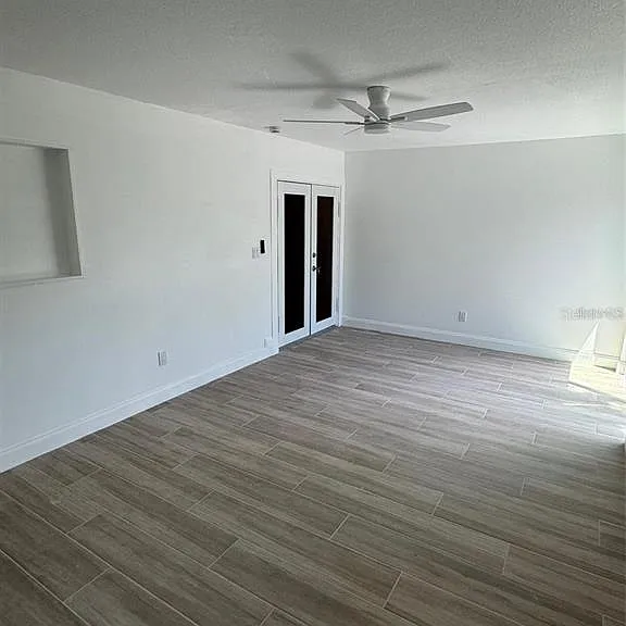 8201 Riverside Dr NE — Photo 23