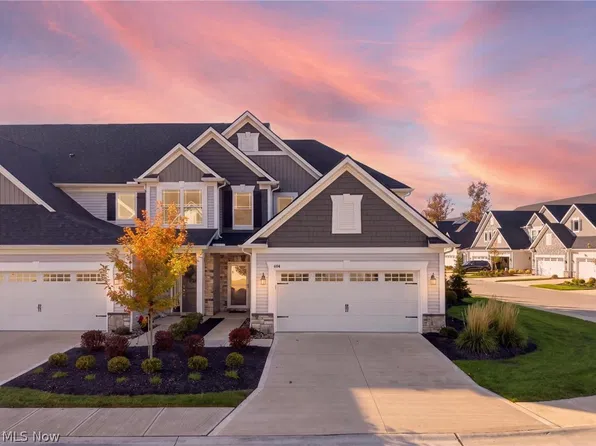 606 Monteforte Ct #43, Avon Lake, OH 44012