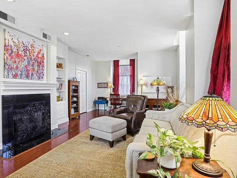 1515 Lafayette Ave #114 — Photo 2