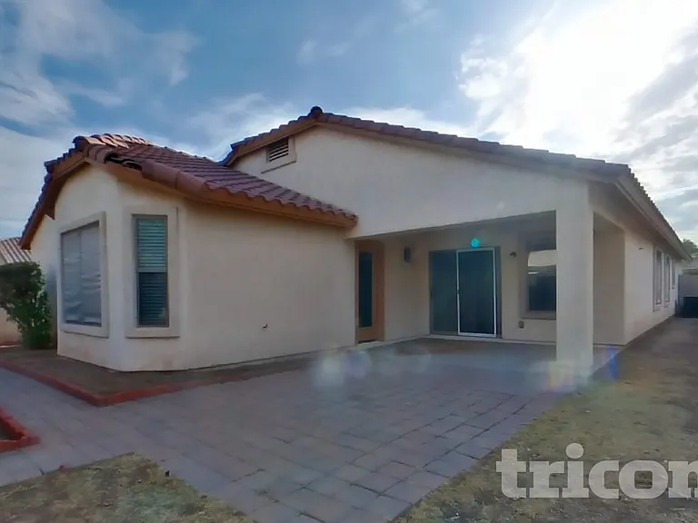 3624 S 71st Dr — Photo 17