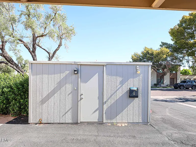 8333 E Orange Blossom Ln — Photo 29
