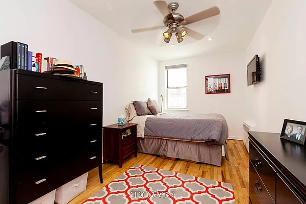 Sold by Town Residential | media 20