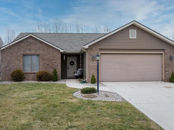 15821 Continental Dr, Huntertown, IN 46748