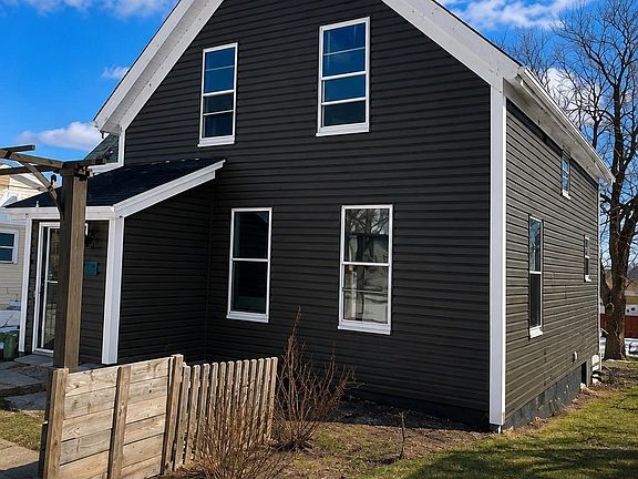 2nd image of 55 View St