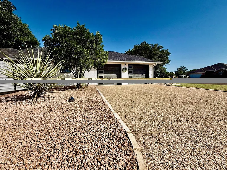 5838 Manchester Ln — Photo 38