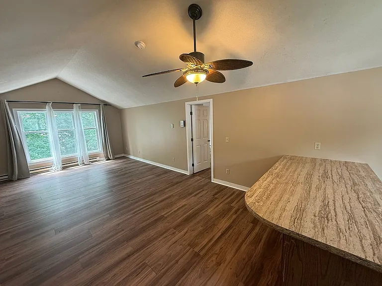 44 Salem Pl #3 — Photo 9