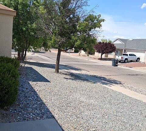 2nd image of 1781 Strawberry Dr NE