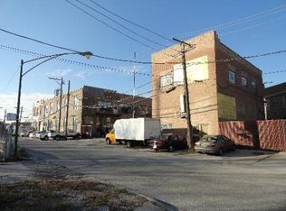 3430 W Henderson St, Chicago, IL 60618