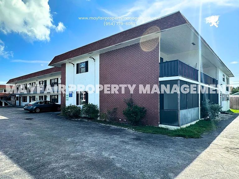 928 S Federal Hwy #27 — Photo 10