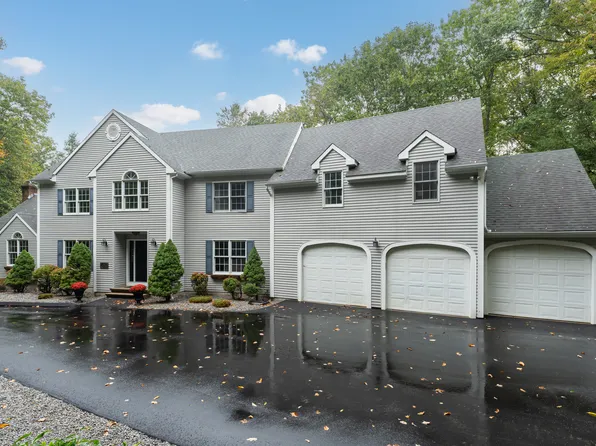 17 Buck Hill Road, Madison, CT 06443