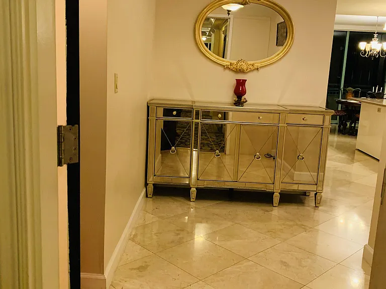 3400 SW 27th Ave #1001 — Photo 8