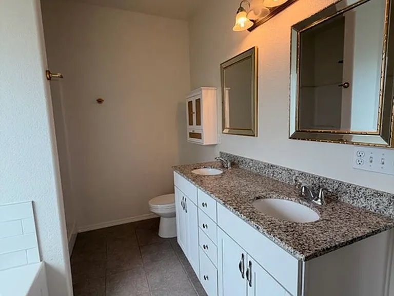 691 Morningside Dr — Photo 15