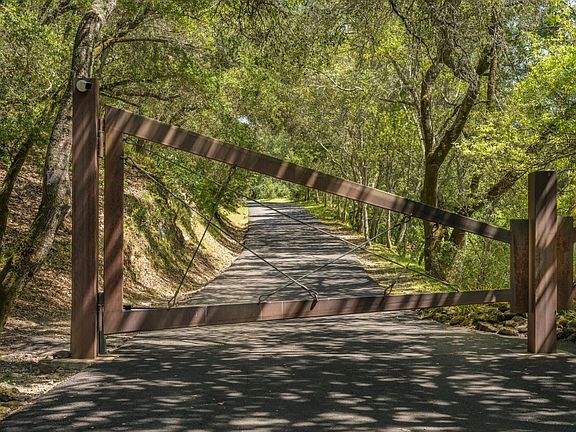 4th image of 3866 Lovall Valley Road