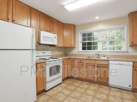 4th image of 24 Mabel Ln