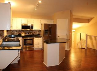 1023 Meadow St, Cologne, MN 55322