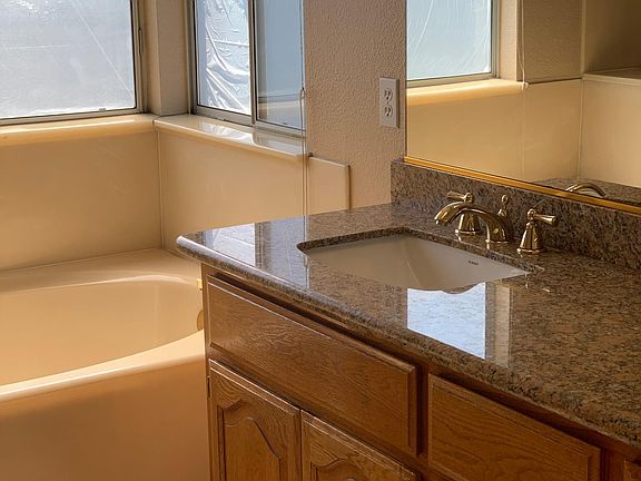 Master Bathroom - double sinks