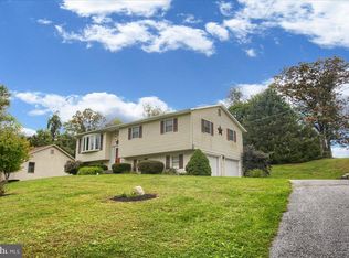 2 Saint Johns Dr, Duncannon, PA 17020