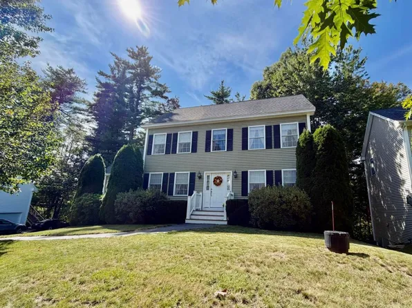 11 Hawthorne Circle, Somersworth, NH 03878