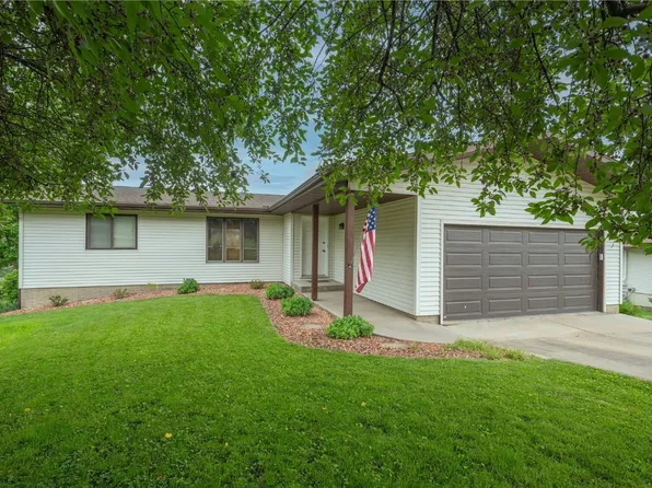 109 Oreole Dr NE, Solon, IA 52333