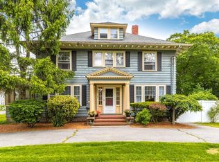 43 Locust St, Lynnfield, MA 01940