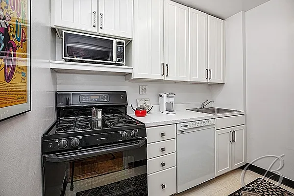 Sold by Bellmarc Realty | media 34