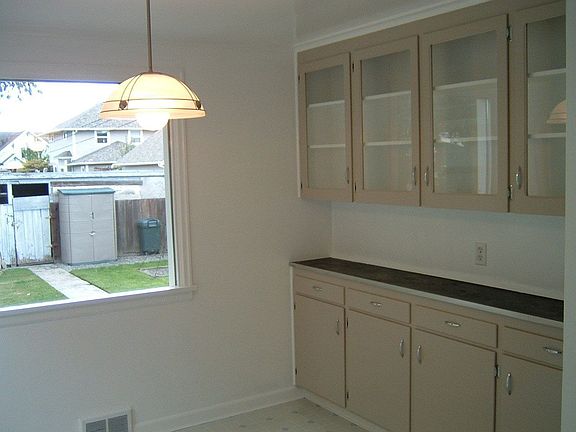 Nice built in cabinets!