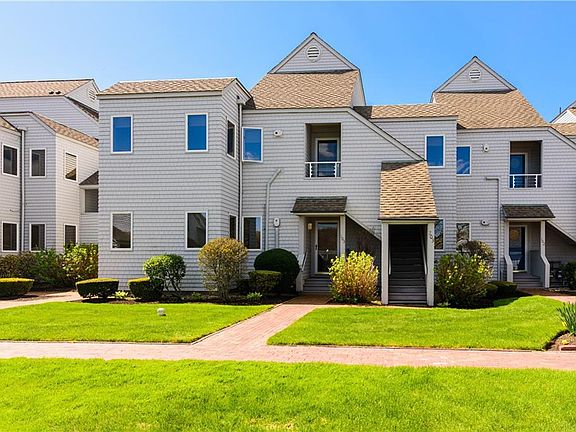 3rd image of 103 Bellevue Ct