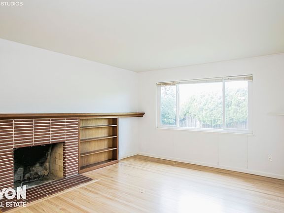 3rd image of 4605 Morpheus Ln
