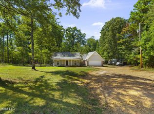 1522 W Flowers Rd, Terry, MS 39170