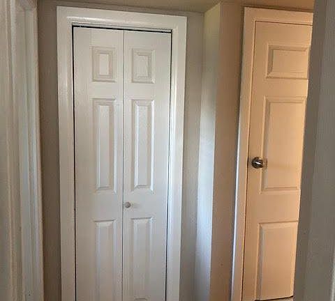 3rd image of 306 Eastley Dr