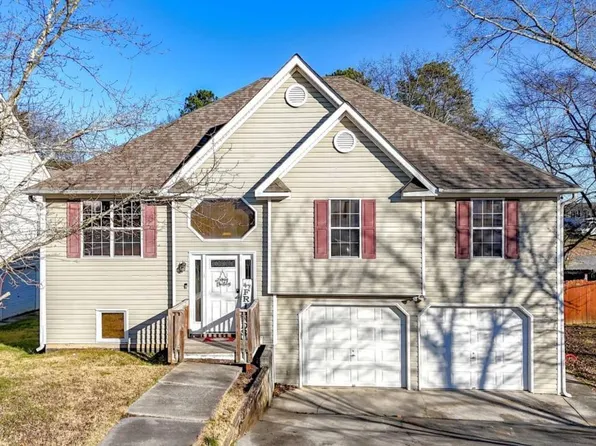 101 Twin Oaks Dr, Calhoun, GA 30701