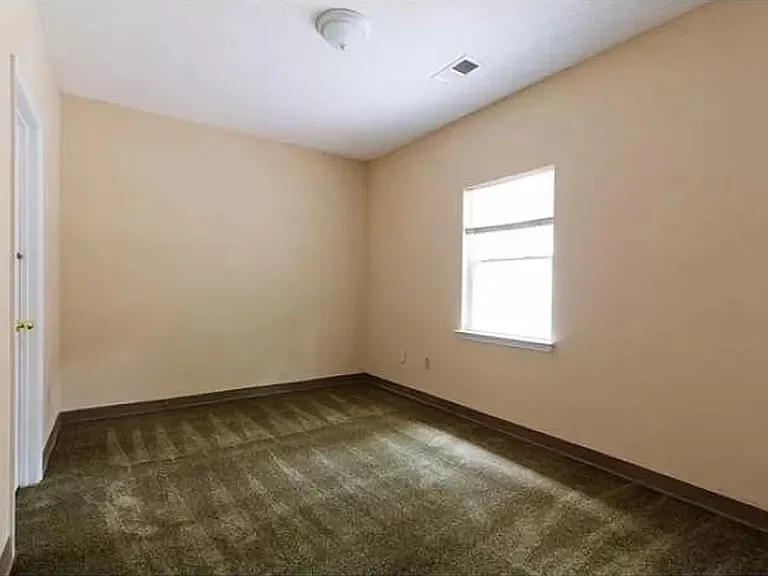 1059 Terrell St NW — Photo 5