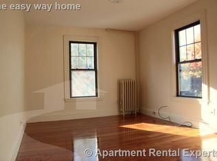 62 Middlesex St #2A, Cambridge, MA 02140