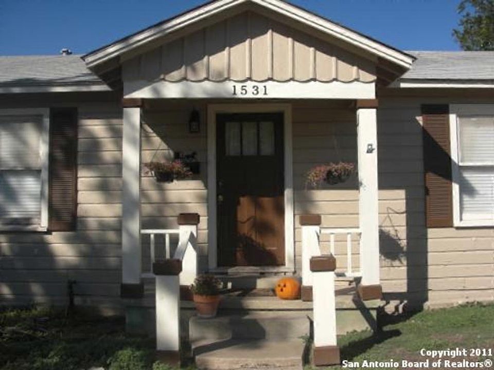 1st image of 1531 Gladstone