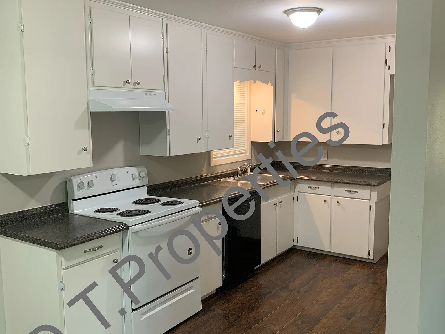 3 bed, 1348 sqft, $1,300 — Photo 4