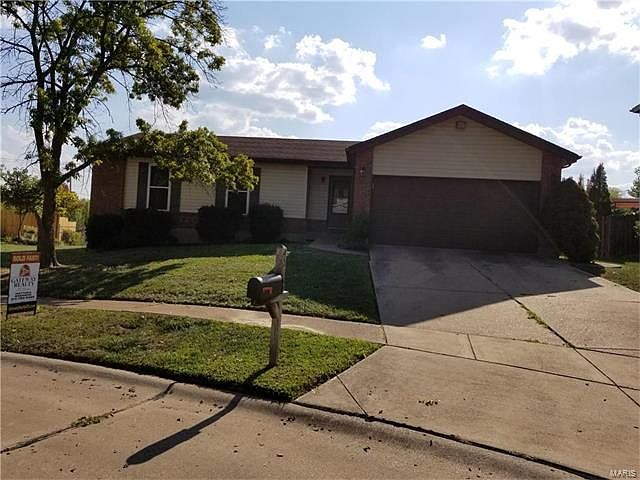 2nd image of 4312 Meadowgreen Estates Dr