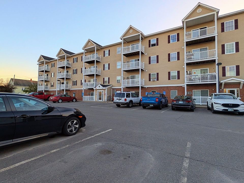 1st image of 18 Harbor Ave APT 412