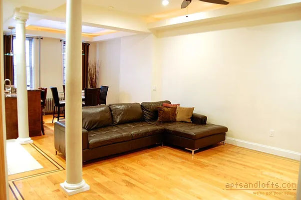 Rented by aptsandlofts.com | media 35