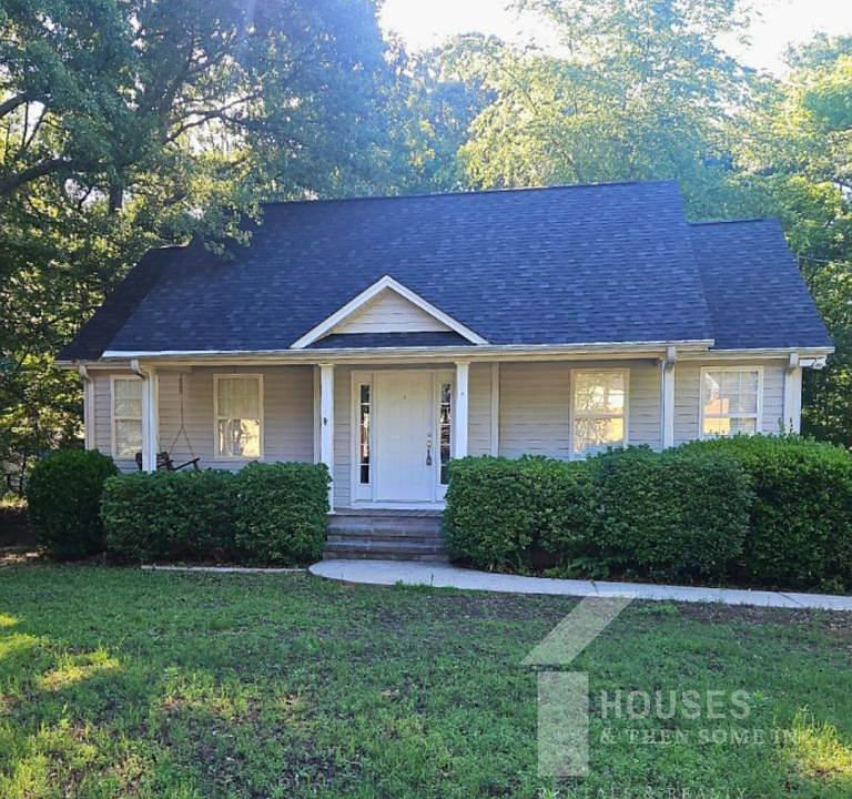 1st image of 108 Forrest Dr