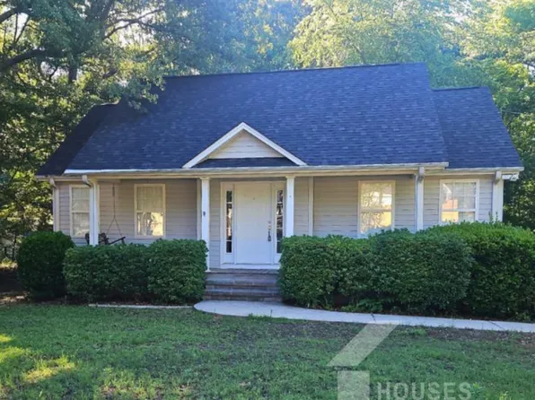 108 Forrest Dr, Fountain Inn, SC 29644