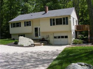57 Quaker Farm Rd, Groton, CT 06355