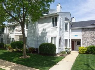 62 Farnham Sq, Parlin, NJ 08859