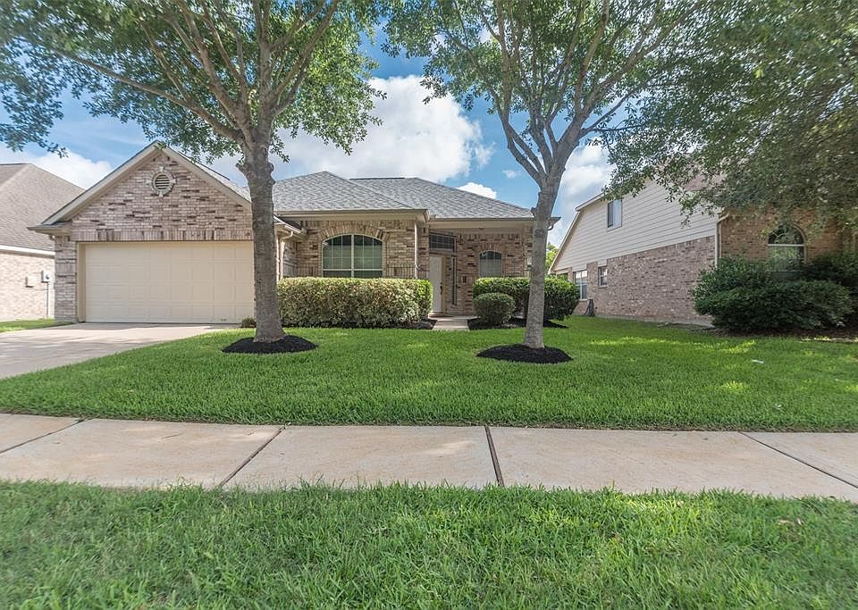 1st image of 18722 River Meadows Ln
