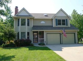 1907 Meadowlane, Kearney, MO 64060