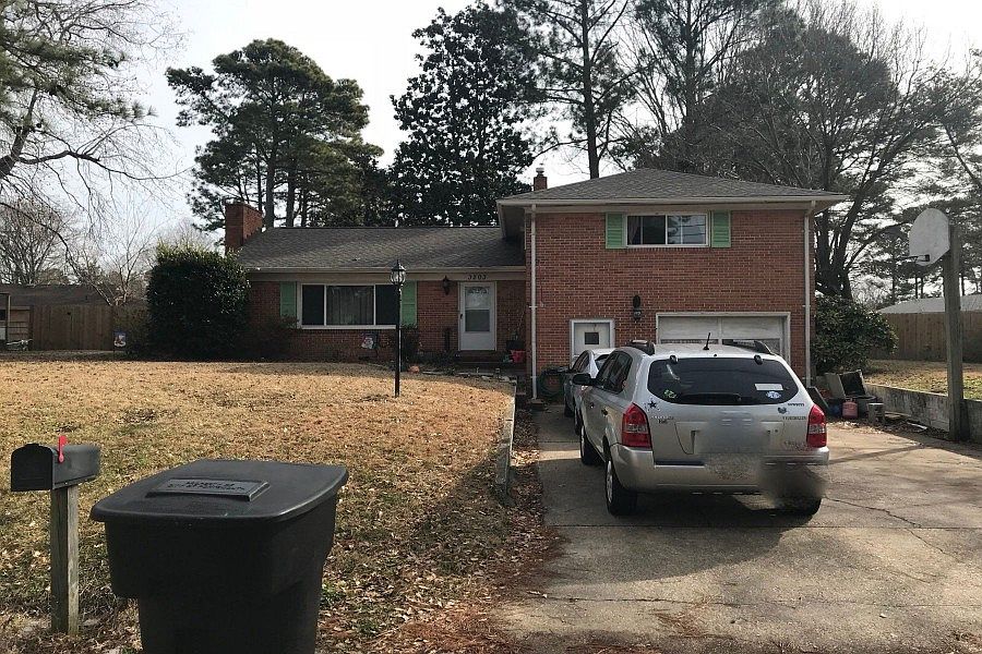 1st image of 3203 Camellia Dr
