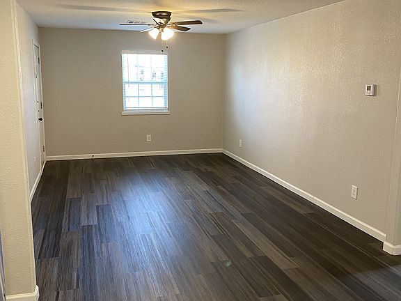 3rd image of 505 NE 19th St #505