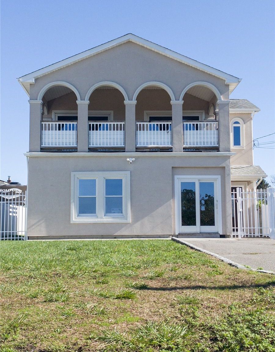 9 Grandview Drive, Shirley, NY 11967 Zillow