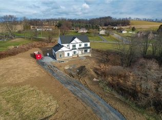 759 Emerald Valley Ln, Bangor, PA 18013