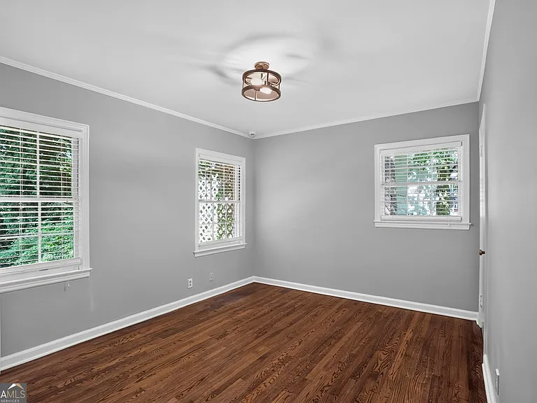 807 Cardova Dr NE — Photo 15
